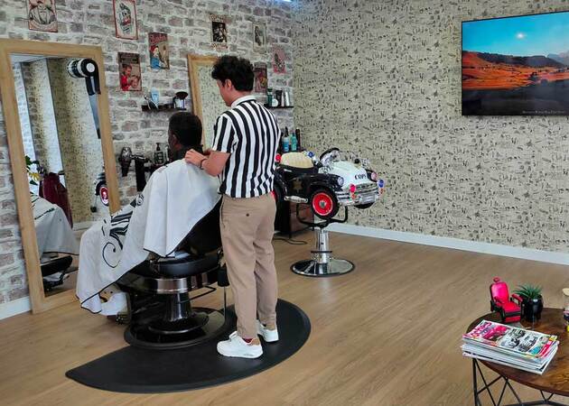 Image gallery UO-MO BARBER STORE BY MIGUEL ÁNGEL 1