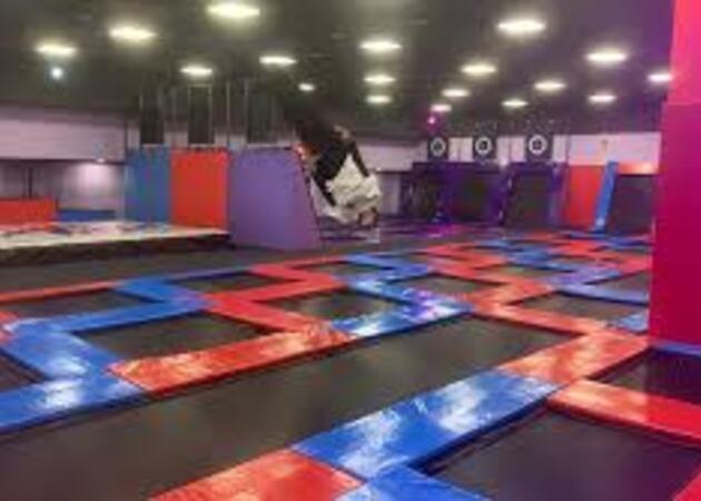 Galería de imágenes ACTIVE JUMP 1