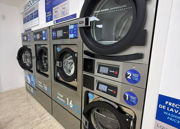 Galería de imágenes LAVADERIA DE AUTOSERVICIO OPEN WASH 1