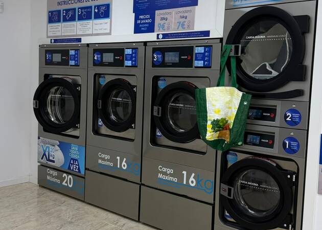 Galería de imágenes LAVADERIA DE AUTOSERVICIO OPEN WASH 2