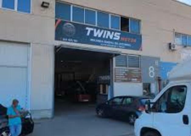 Image gallery TWINS MOTORS 1