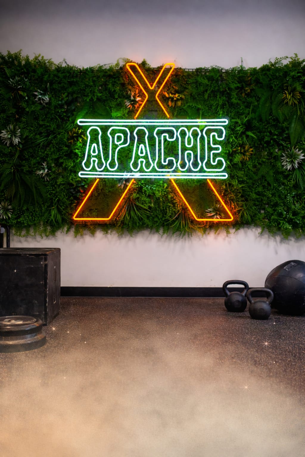 Thumbnail APACHE CROSS TRAINING