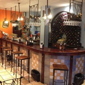 Thumbnail THE TAVERN VINE